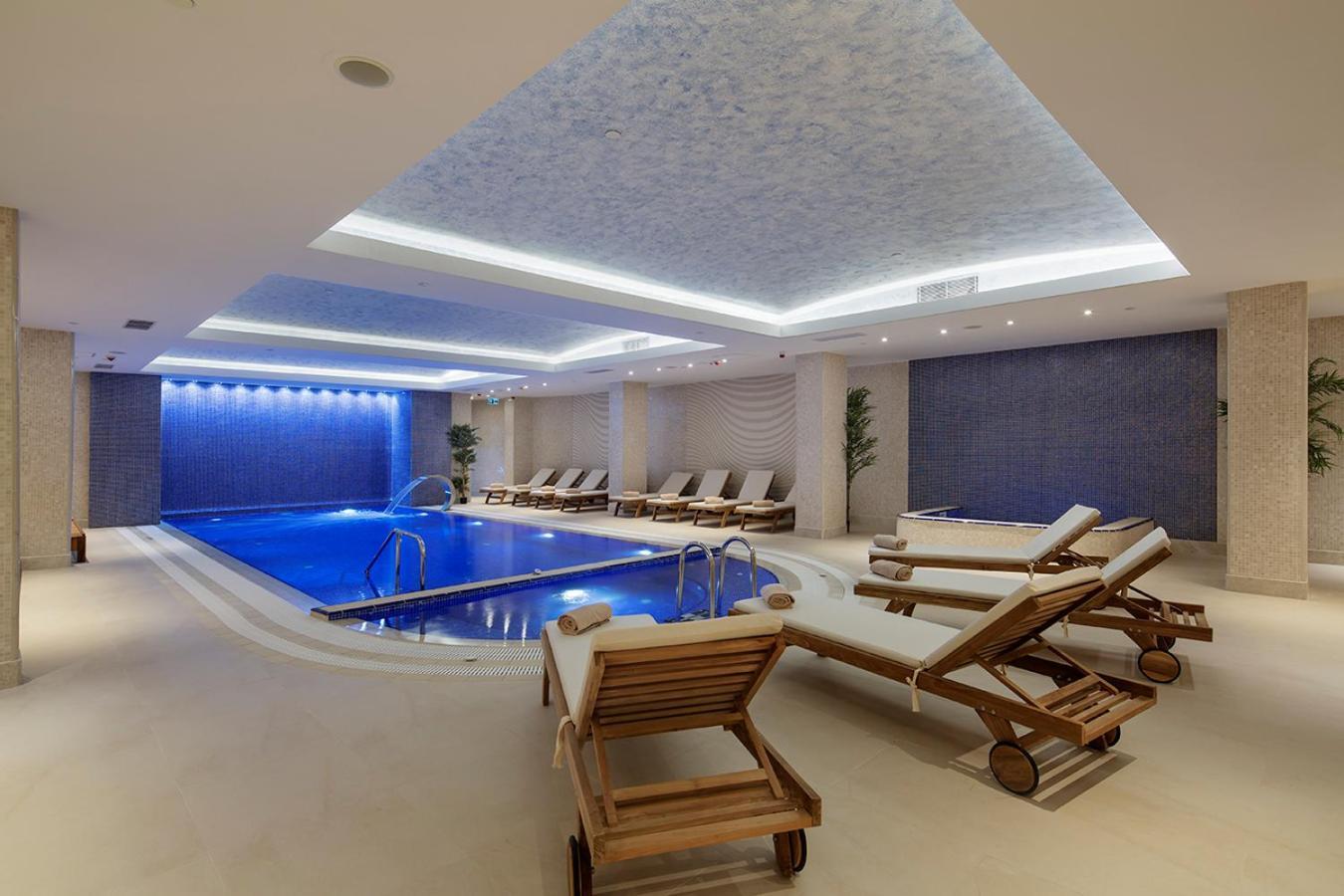Doubletree By Hilton Hotel Istanbul - Tuzla Экстерьер фото