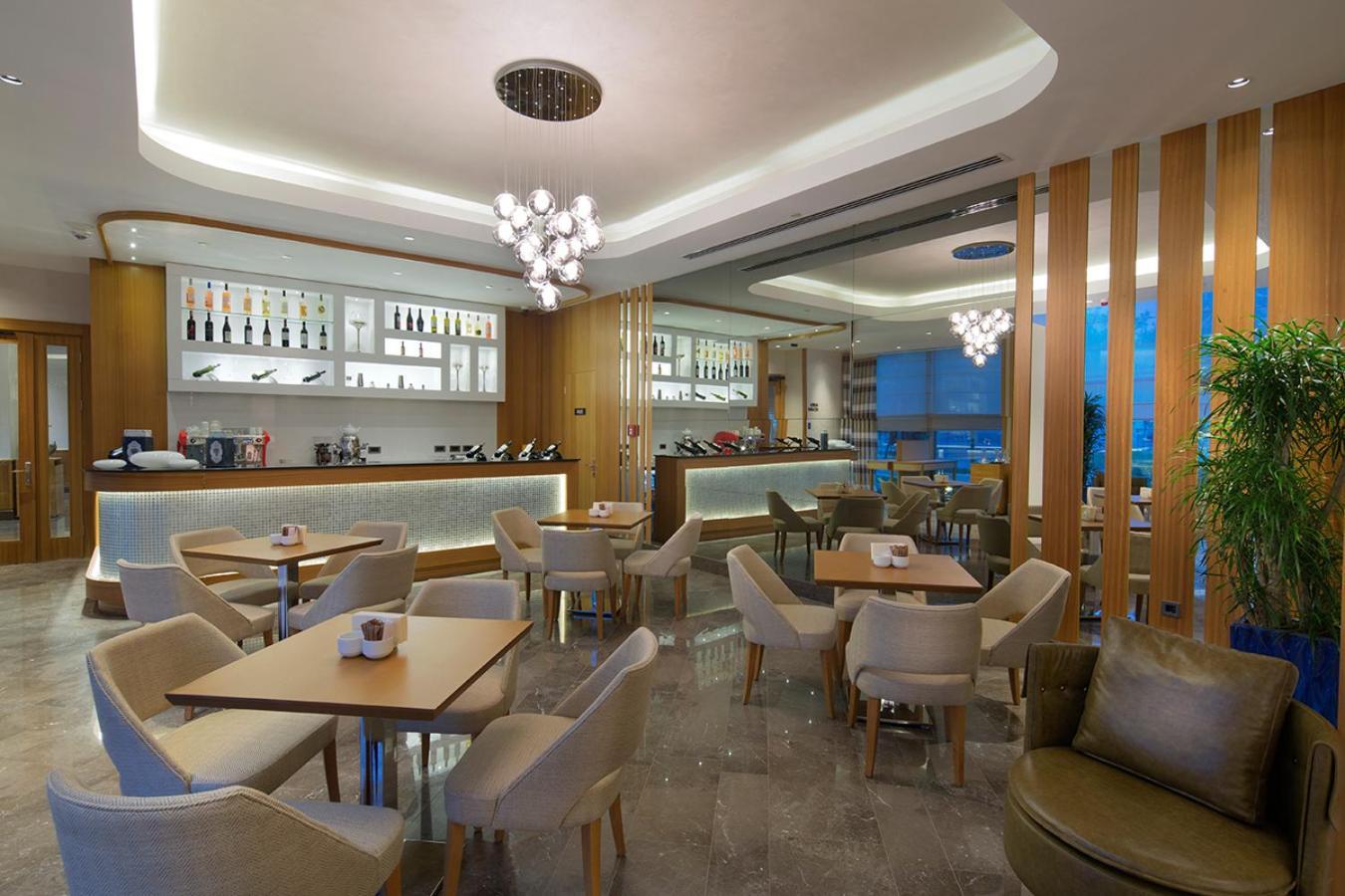 Doubletree By Hilton Hotel Istanbul - Tuzla Экстерьер фото