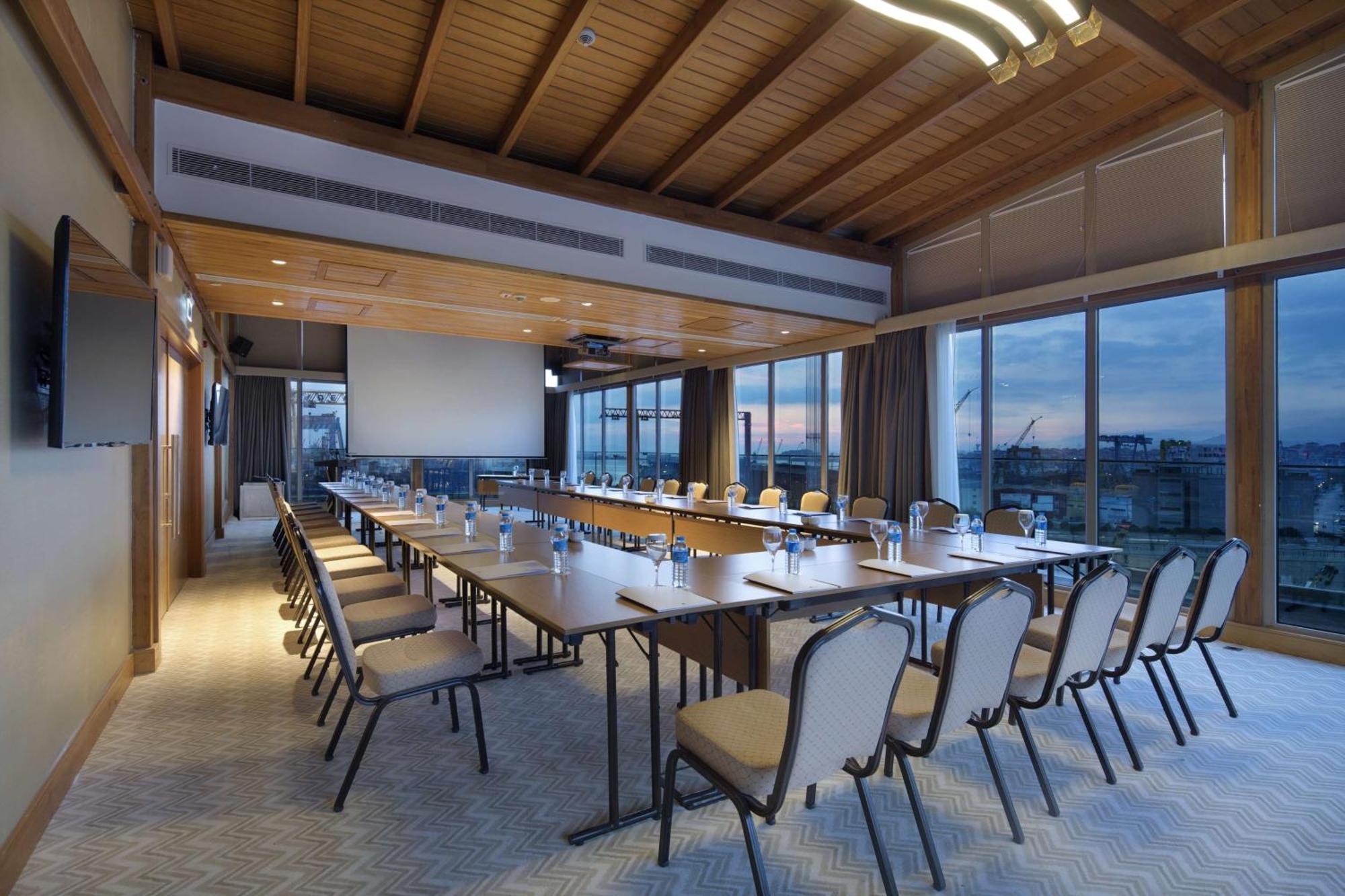 Doubletree By Hilton Hotel Istanbul - Tuzla Экстерьер фото
